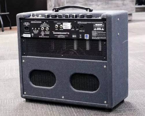 Fender - Bassbreaker 15W 1x12 Tube Combo Amp 2